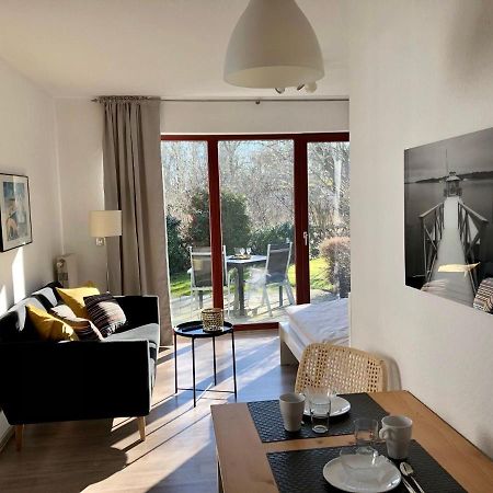 Ferienwohnung-Klaus-Stoertebeker-Mit-Sonnenterrasse-Garten-Zwischen-Strand-Wald-Und-Wiese Gustow  エクステリア 写真