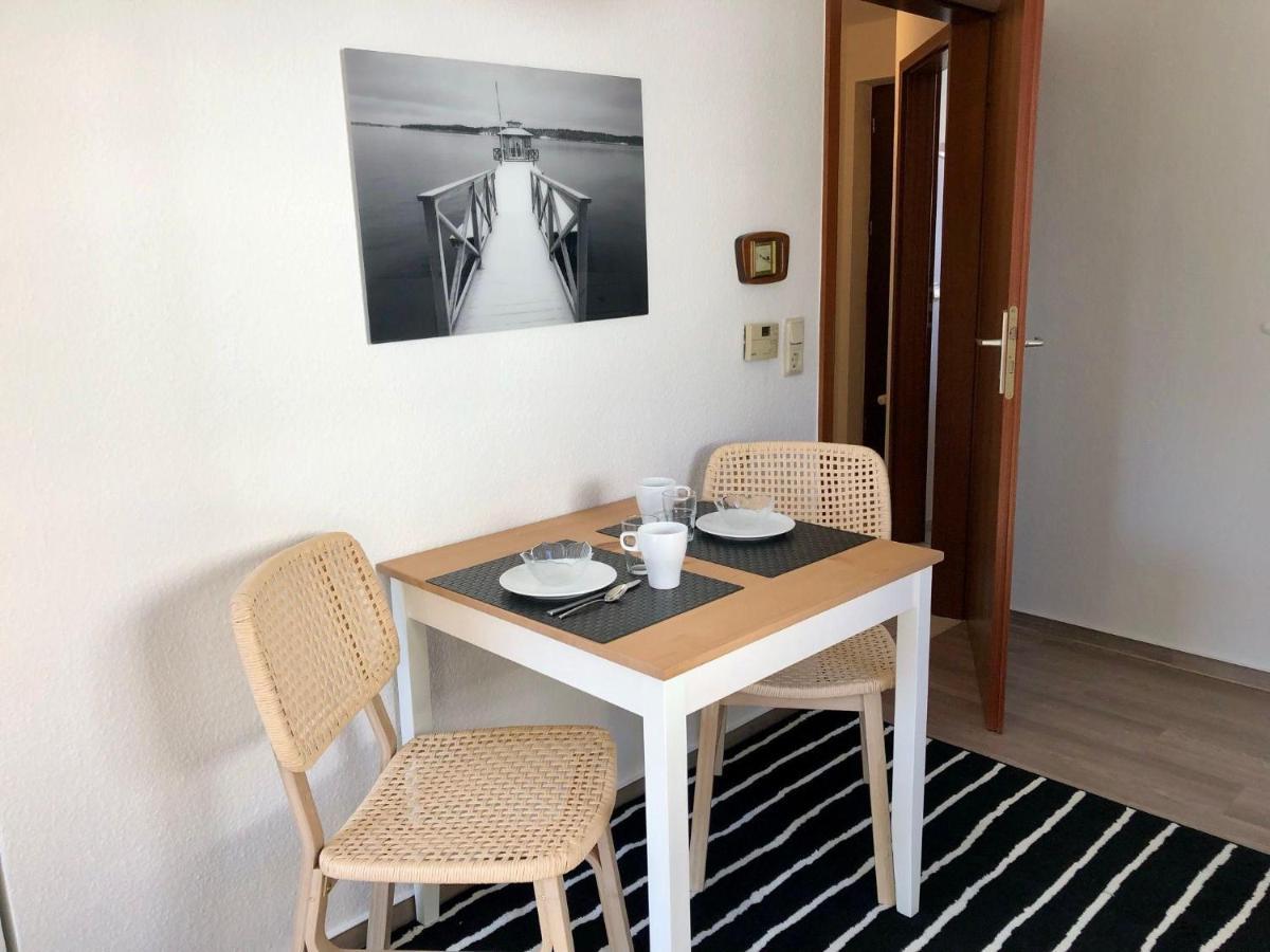 Ferienwohnung-Klaus-Stoertebeker-Mit-Sonnenterrasse-Garten-Zwischen-Strand-Wald-Und-Wiese Gustow  エクステリア 写真