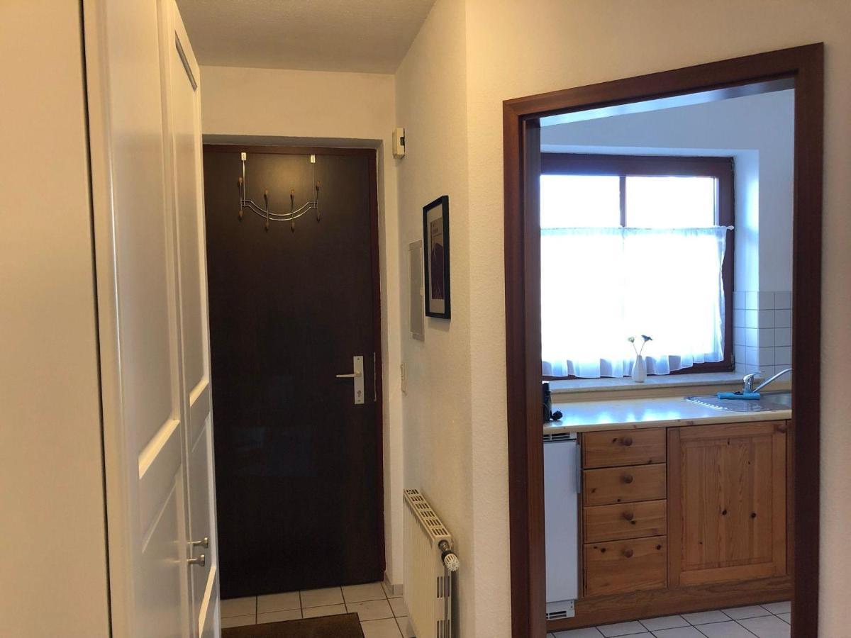 Ferienwohnung-Klaus-Stoertebeker-Mit-Sonnenterrasse-Garten-Zwischen-Strand-Wald-Und-Wiese Gustow  エクステリア 写真