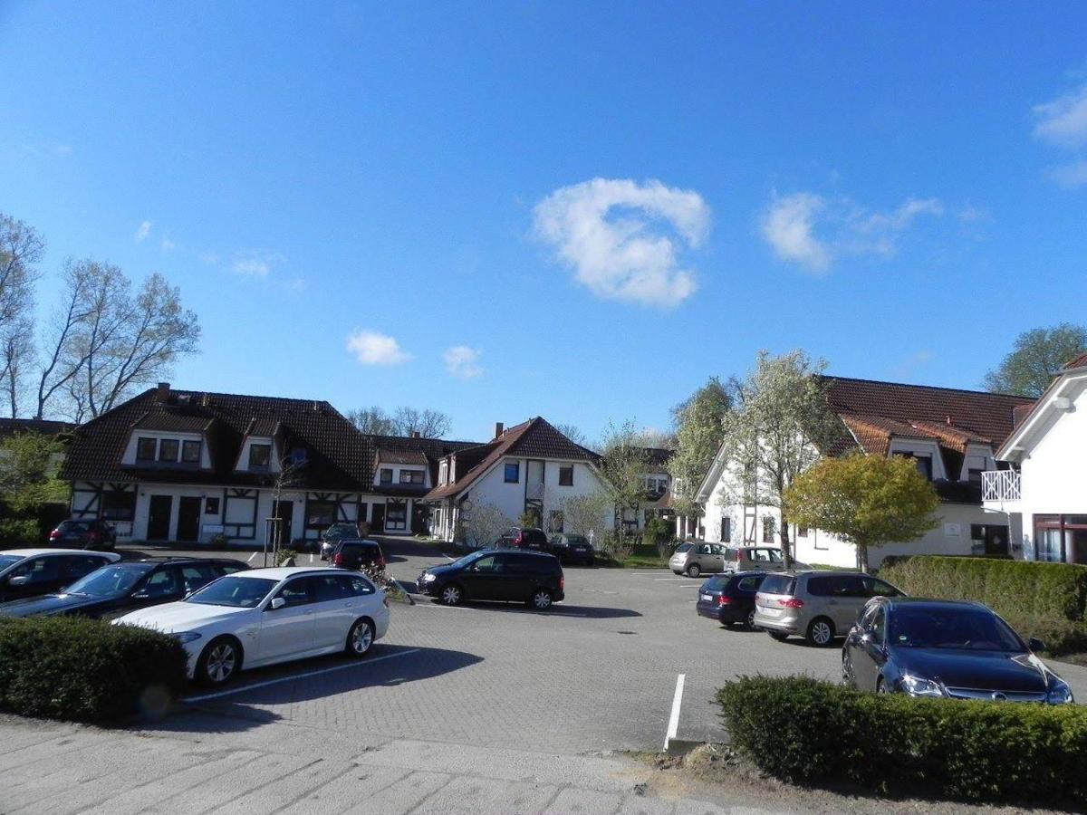 Ferienwohnung-Klaus-Stoertebeker-Mit-Sonnenterrasse-Garten-Zwischen-Strand-Wald-Und-Wiese Gustow  エクステリア 写真